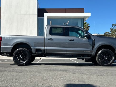 New 2026 Ford F250 XLT w/ XLT Premium Package AWD/4WD image 2