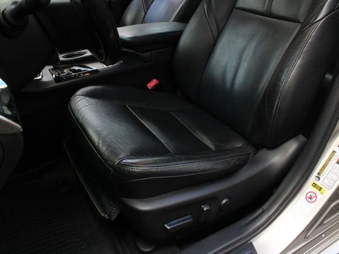 Used 2013 Toyota Avalon XLE Touring FWD image 20