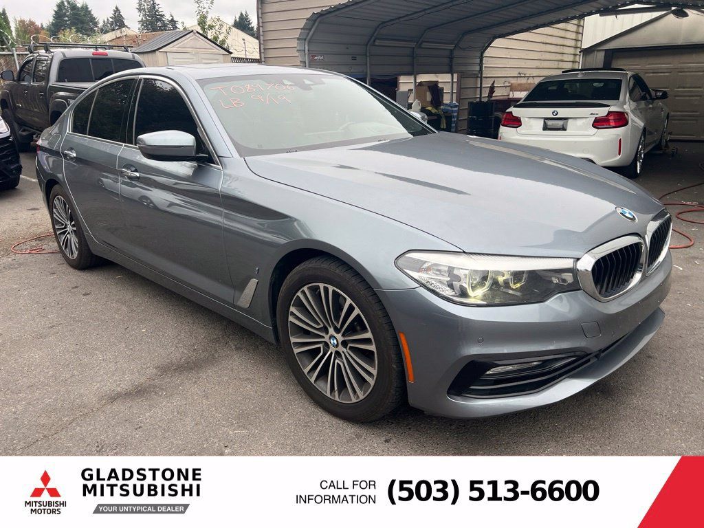 Used 2018 BMW 530e xDrive AWD/4WD image 1