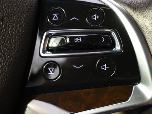 Used 2016 Cadillac Escalade Luxury AWD/4WD image 37