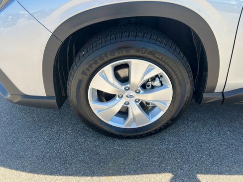 Used 2024 Subaru Ascent 8-Passenger AWD/4WD image 17