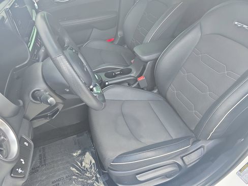 Used 2023 Kia Forte GT-Line FWD image 15
