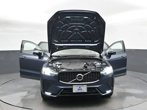 Used 2024 Volvo XC60 B5 Plus w/ Protection Package Premier AWD/4WD image 48