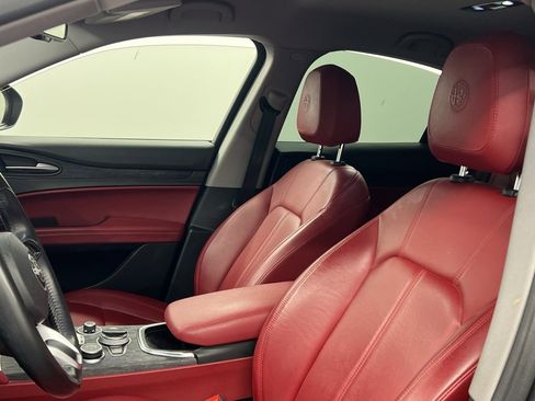 Used 2020 Alfa Romeo Stelvio w/ Nero Edizione image 9