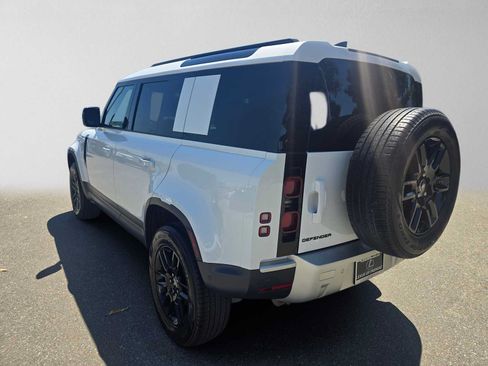 Used 2025 Land Rover Defender 110 S AWD/4WD image 5