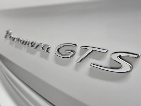 Used 2014 Porsche Panamera GTS image 28