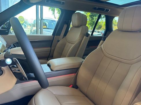 New 2026 Land Rover Range Rover SE AWD/4WD image 5