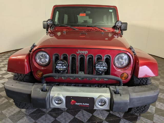 Used 2011 Jeep Wrangler Unlimited Sahara AWD/4WD image 2