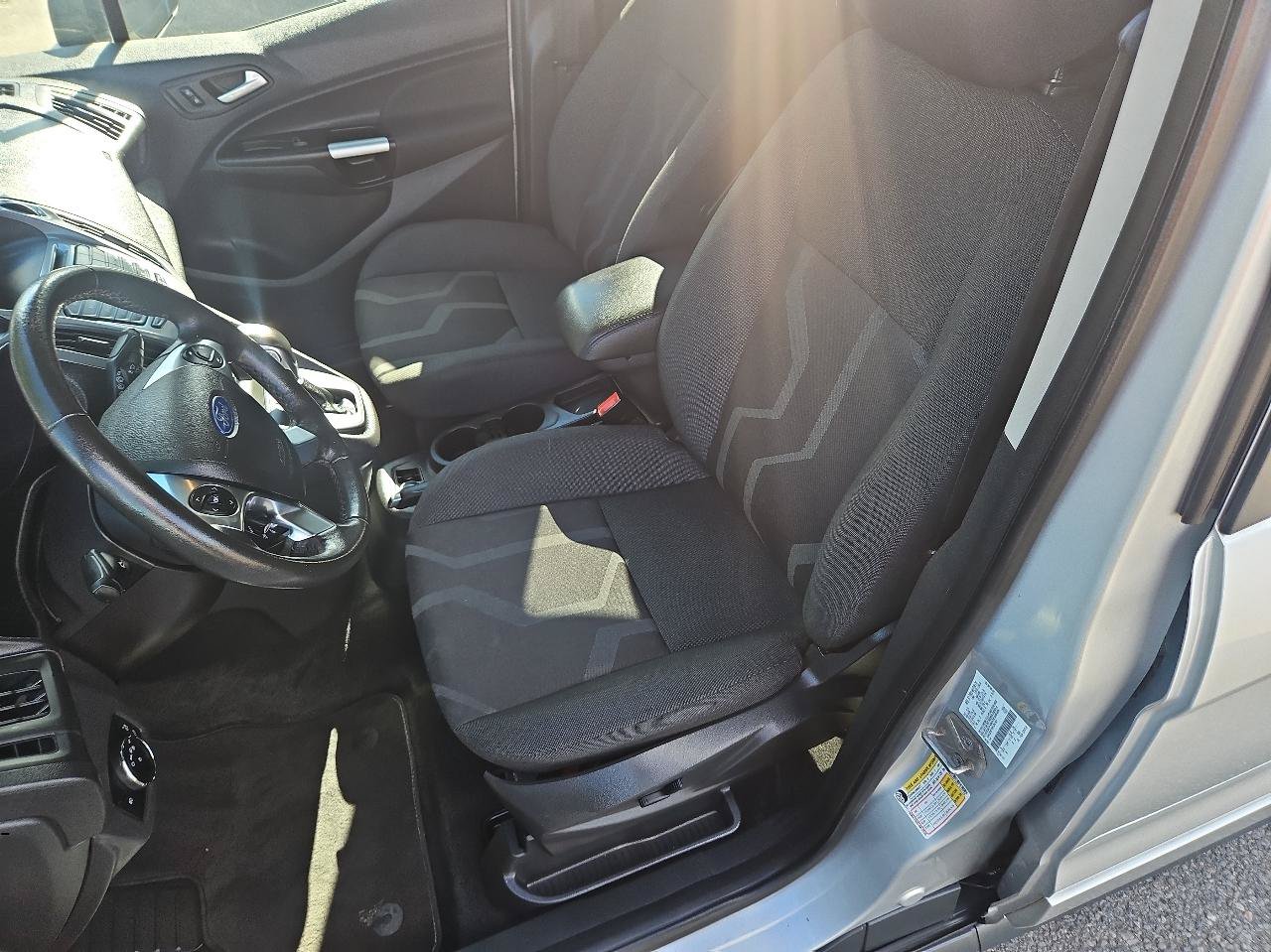 Used 2017 Ford Transit Connect XLT FWD image 12