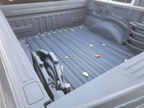 Used 2017 Ford F150 XLT w/ Equipment Group 302A Luxury image 7