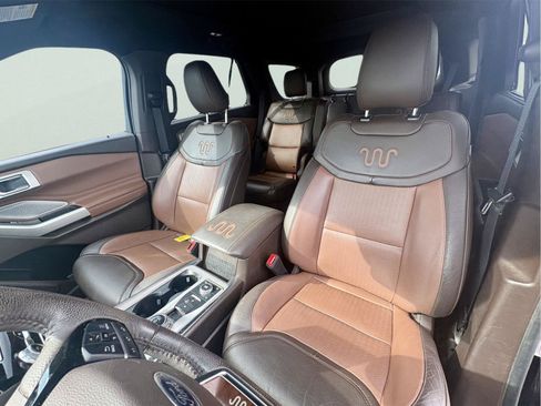 Used 2022 Ford Explorer King Ranch w/ Class IV Trailer Tow Package AWD/4WD image 23