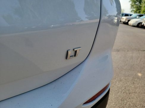 Used 2023 Chevrolet Equinox LT FWD image 11