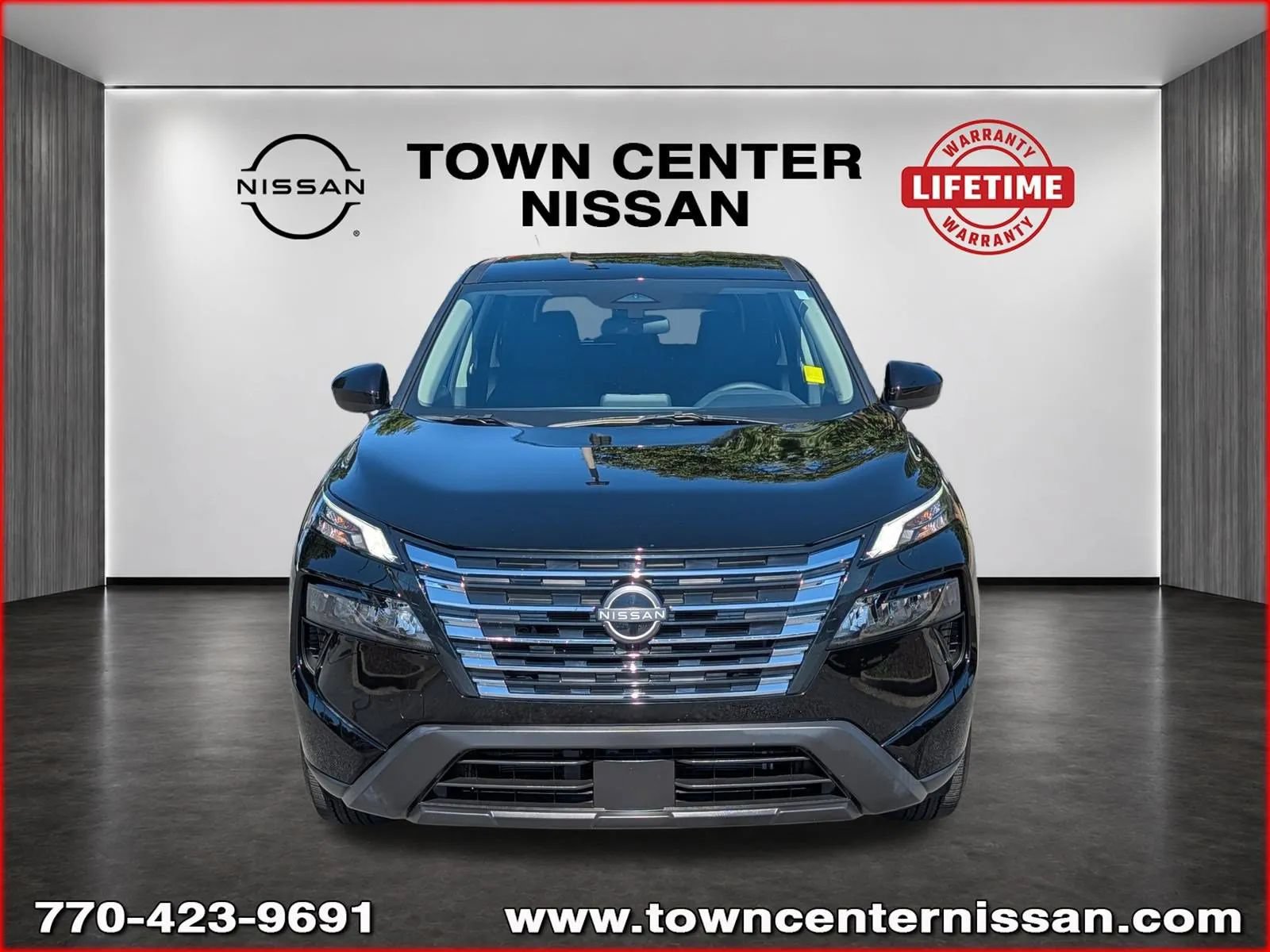 Used 2025 Nissan Rogue SV FWD image 2