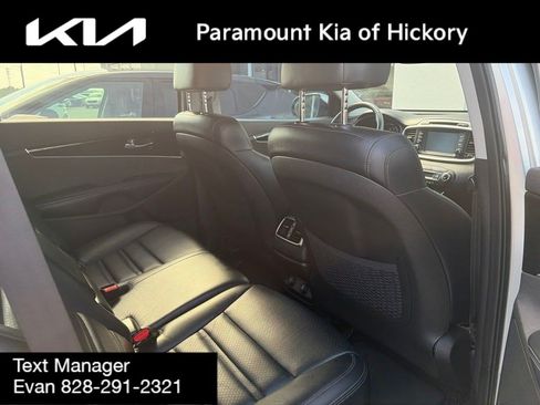 Used 2019 Kia Sorento EX FWD image 12