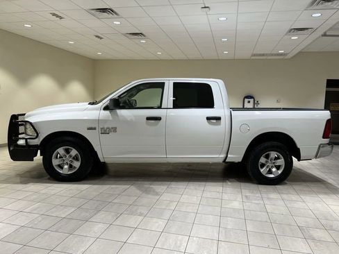Used 2020 RAM 1500 Tradesman w/ Chrome Appearance Group RWD image 2