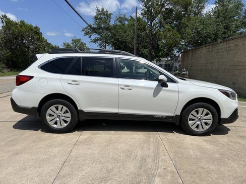 Used 2019 Subaru Outback 2.5i Premium w/ Popular Package #2 image 12
