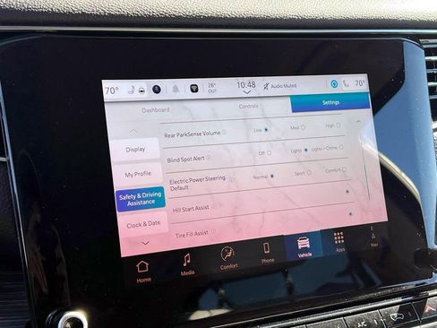 Certified 2024 Jeep Wagoneer Series II image 29