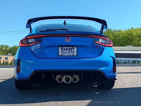 Used 2025 Honda Civic Type R image 4