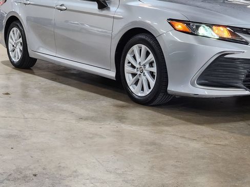 Used 2022 Toyota Camry LE FWD image 16