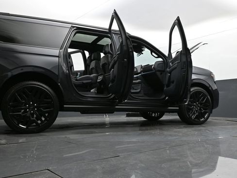 New 2026 Ford Expedition Max Platinum w/ Stealth Performance Package AWD/4WD image 34