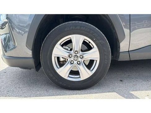 Used 2025 Toyota RAV4 XLE FWD image 10