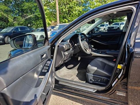 Used 2015 Lexus IS 250 RWD image 11