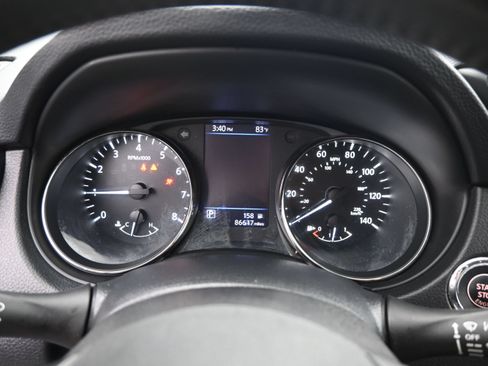 Used 2019 Nissan Rogue SV AWD/4WD image 13