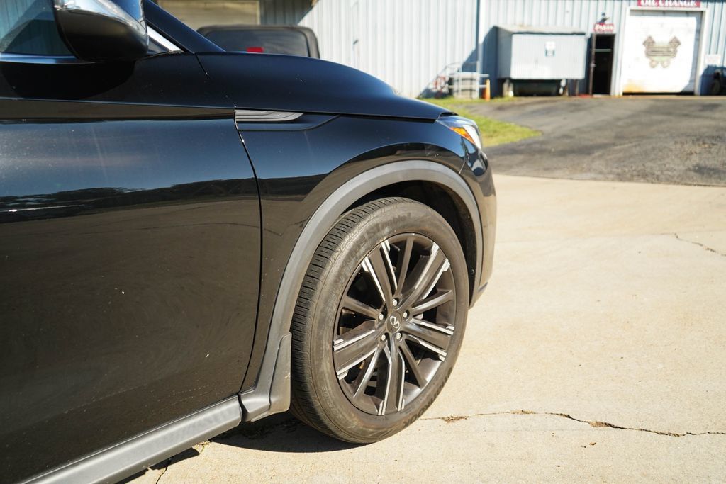 Used 2022 INFINITI QX50 Luxe w/ Appearance Package FWD image 19