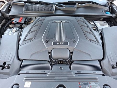 Used 2023 Bentley Bentayga image 34