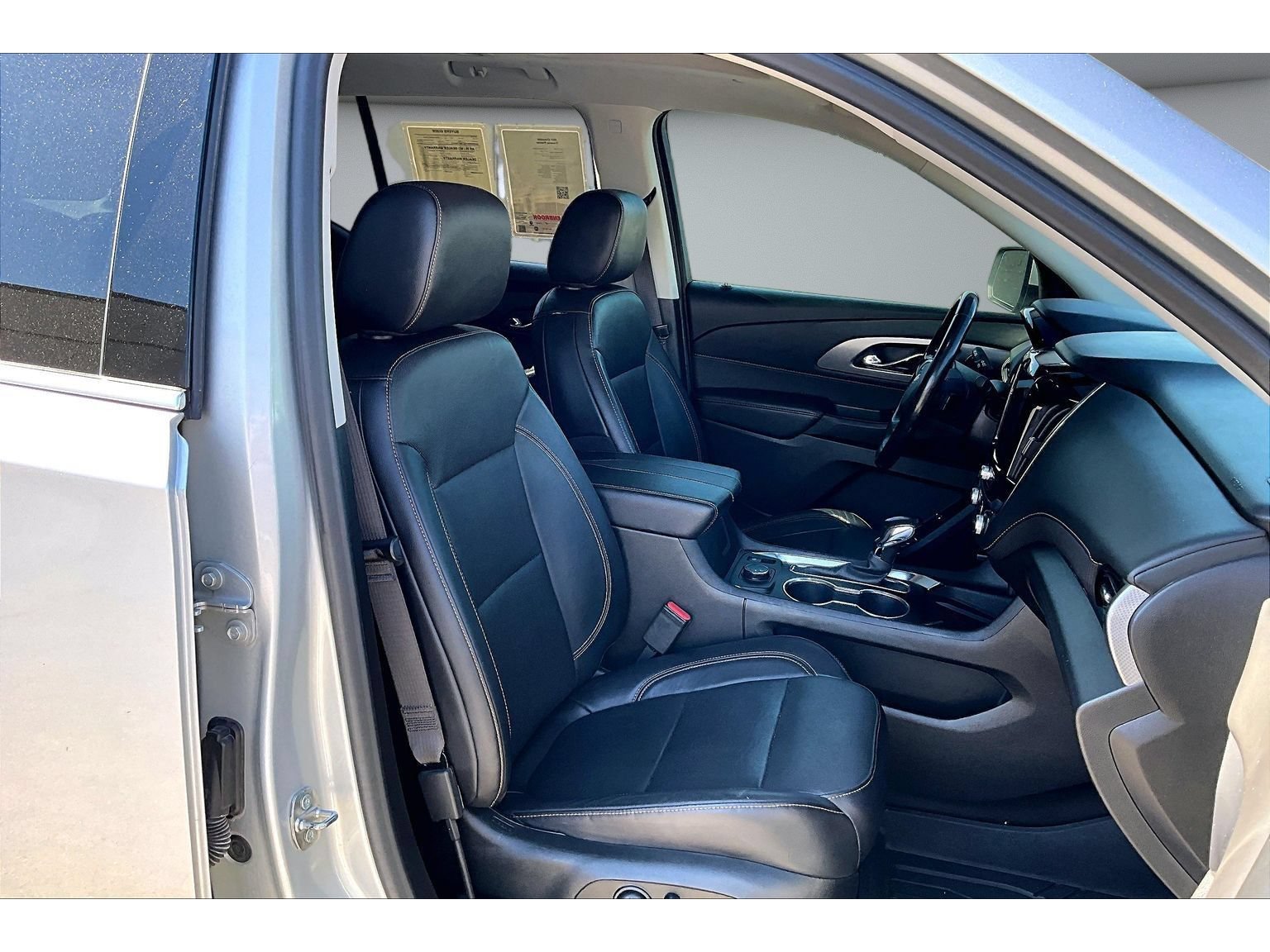 Used 2021 Chevrolet Traverse Premier AWD/4WD image 51