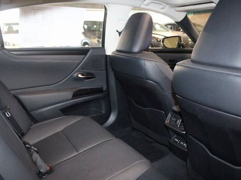 Certified 2023 Lexus ES 350 w/ Premium Package image 7