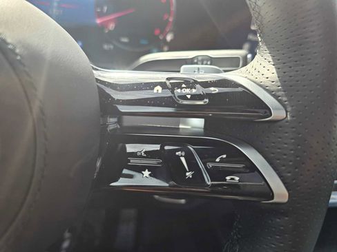 Used 2026 Mercedes-Benz GLS 450 4MATIC image 35