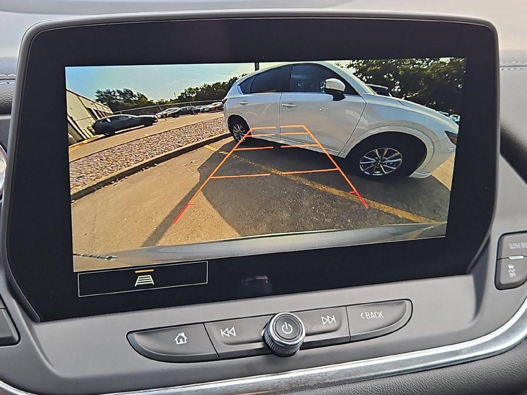 Used 2025 Chevrolet Blazer LT FWD image 18