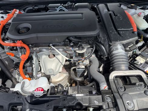 Used 2025 Honda Civic Sport Touring image 8