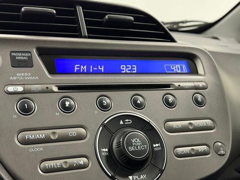 Used 2011 Honda Fit image 17