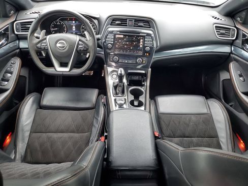 Used 2023 Nissan Maxima SR w/ Sport Mat Group FWD image 17