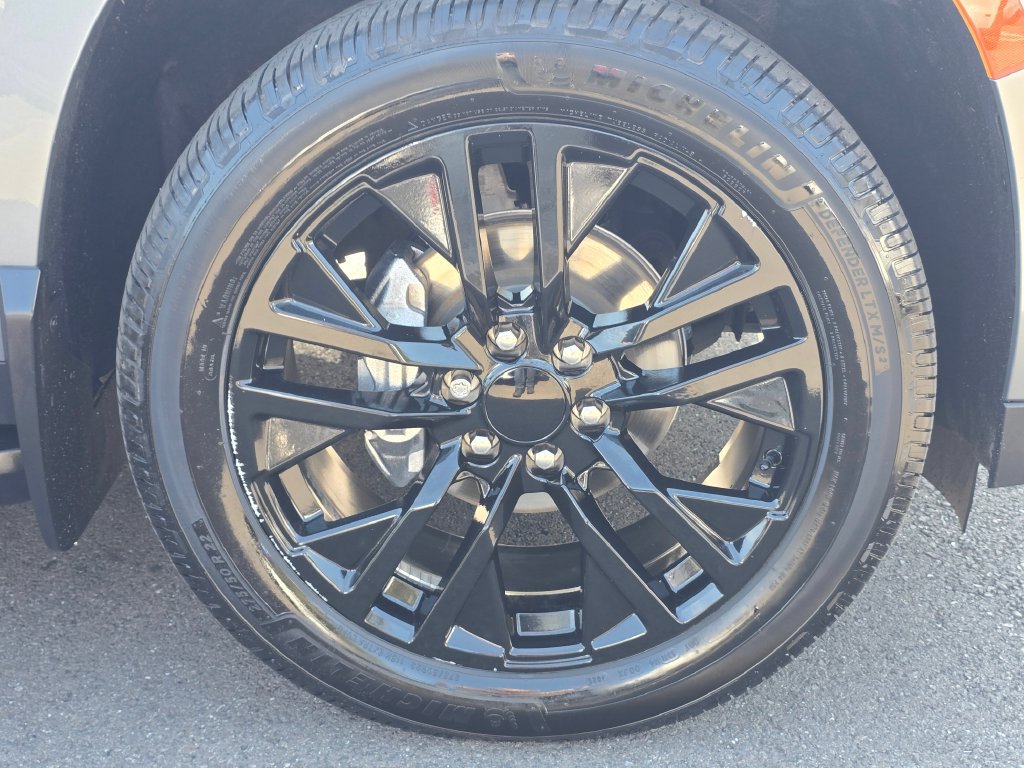 Used 2021 GMC Yukon XL Denali AWD/4WD image 9