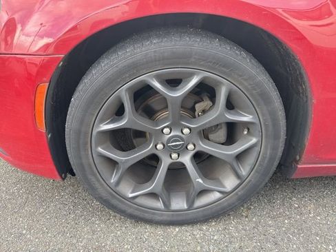 Used 2016 Chrysler 300 S image 5