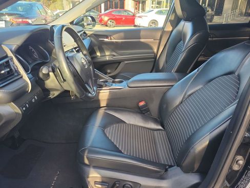 Certified 2022 Toyota Camry SE image 15