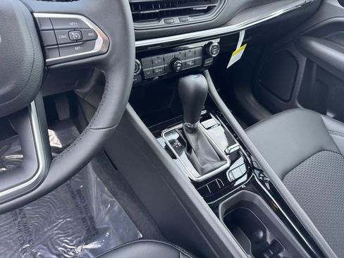 New 2026 Jeep Compass Latitude image 17