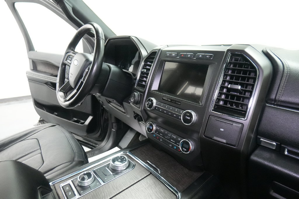 Used 2020 Ford Expedition Limited w/ Equipment Group 302A AWD/4WD image 36