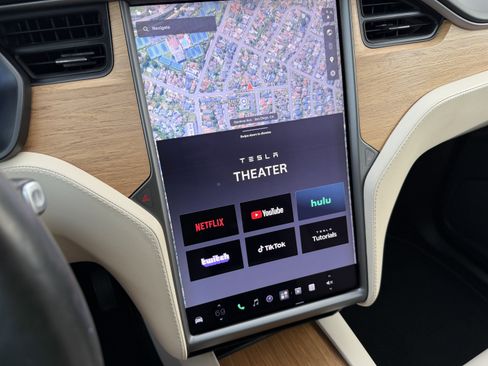 Used 2018 Tesla Model X 100D AWD/4WD image 20