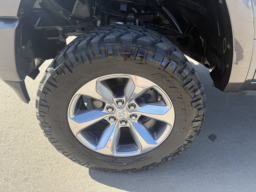 Used 2021 RAM 1500 Limited AWD/4WD image 9