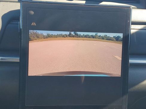 Used 2025 GMC Terrain Elevation image 29