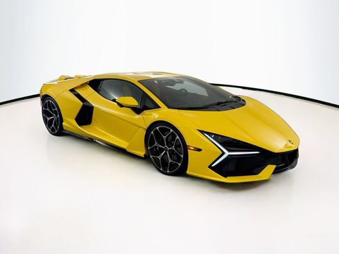 Used 2024 Lamborghini Revuelto AWD/4WD image 3