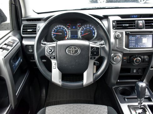 Used 2016 Toyota 4Runner SR5 image 12