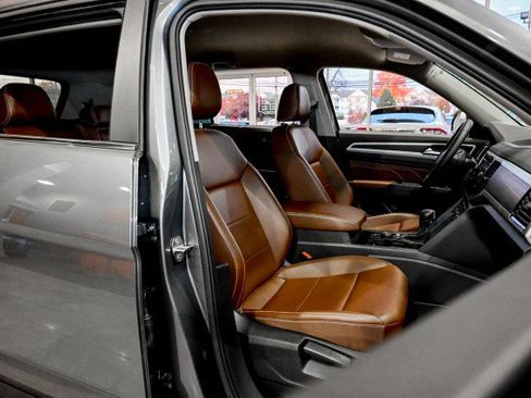Used 2022 Volkswagen Atlas SE image 31