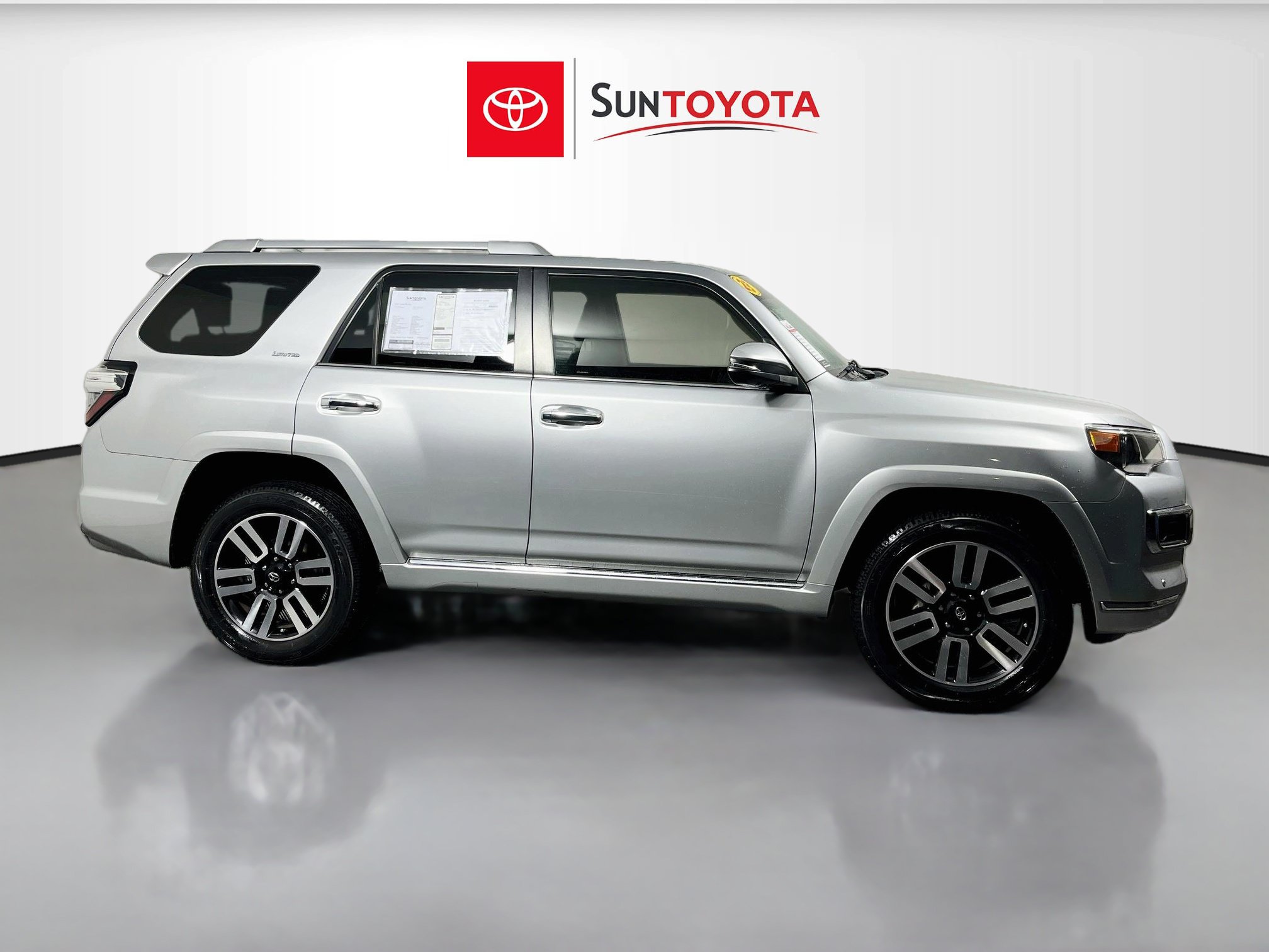 Used 2023 Toyota 4Runner Limited RWD image 2