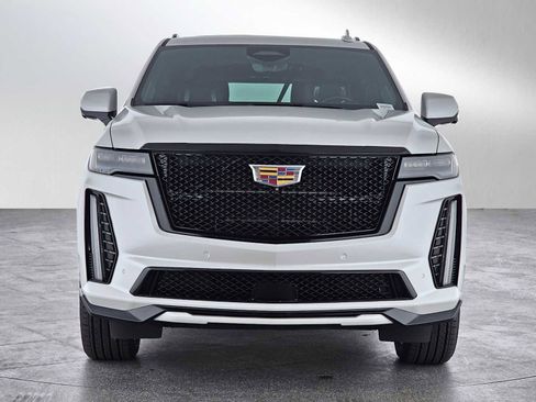 Used 2023 Cadillac Escalade ESV V image 8