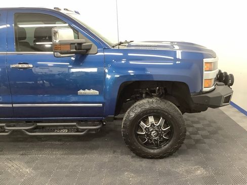 Used 2019 Chevrolet Silverado 3500 High Country w/ Duramax Plus Package image 24